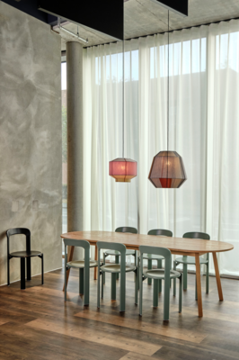 HAY tafel Triangle Leg - Eiken gelakt