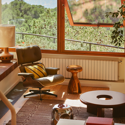 HK wooden stool chestnut