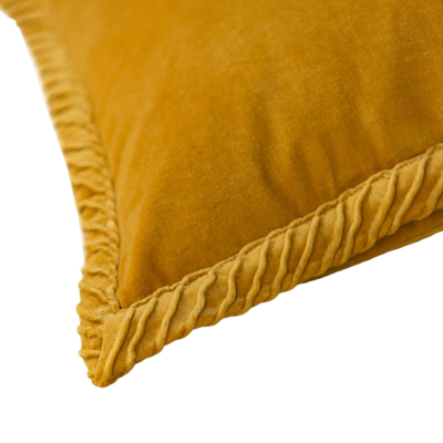 Sierkussen Tucked border