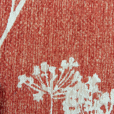 Parsley rood bloementapijt met elegant wit bloempatroon