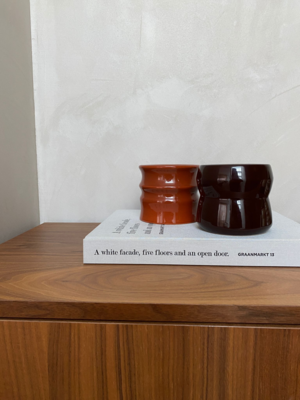 Kaars Shape 02.02 Candle &amp; Happy lid Aubergine