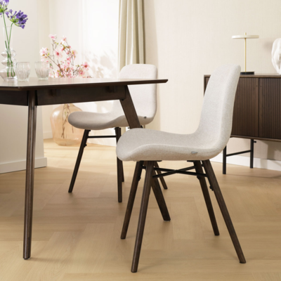 Eetkamerstoel Nena-Fé walnoot houten onderstel