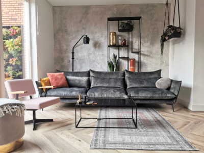 Plantenbak - aan leren banden (Zwart staal)