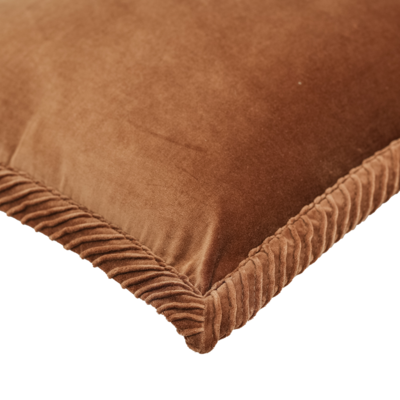 Sierkussen Tucked border