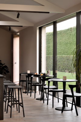 Torsion eettafel rond - zwart eiken hoogte 76 cm