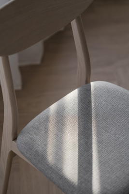 Eetkamerstoel Rodham eiken- gestoffeerde zitting