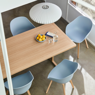 HAY stoel AAC 222 - eiken gelakt frame