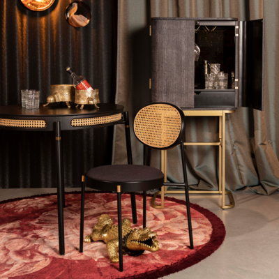 Bold Monkey kast Ava Morgana slangenleer