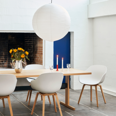 HAY stoel AAC 222 - eiken gelakt frame