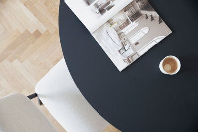 Studio HENK tafel Butterfly Ovaal - zwart frame, HPL Fenix nero ingo