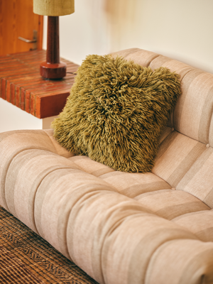 Fluffy cushion olive (50x50cm)