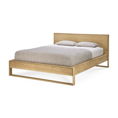Ethnicraft bed Nordic II Oak 160x200 cm