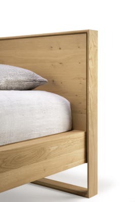 Ethnicraft bed Nordic II Oak 160x200 cm