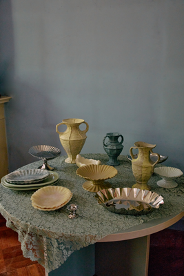 HK New classic resin tray ivory