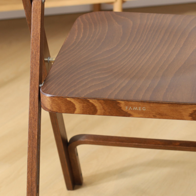 Flip - Houten klapstoel en rek