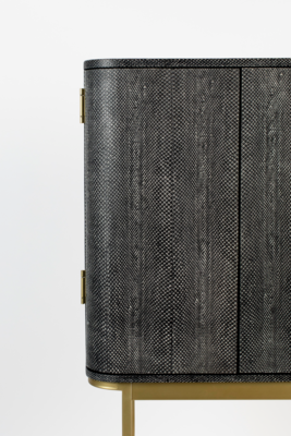 Bold Monkey kast Ava Morgana slangenleer