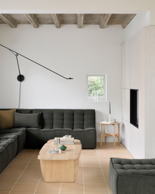 Ethnicraft - Polished Imperfect bijzettafel mahonie