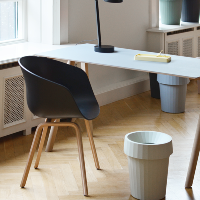 HAY stoel AAC22 - eiken gelakt frame