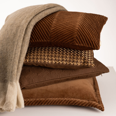 Sierkussen Tucked border