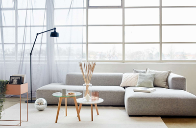 Koozo hoekbank Junior rechts Hoekbank Rechts: 313 + 712 | Stof: Beige - 900.65.1161 | Frame: Zwart | 2x koppelstuk