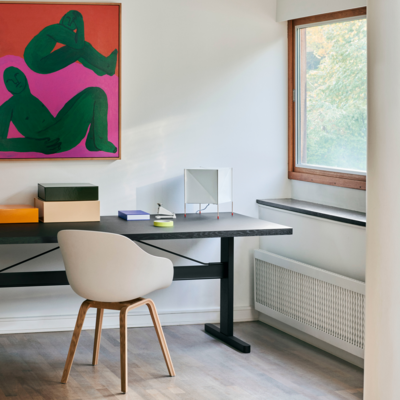 HAY stoel AAC 222 - eiken gelakt frame