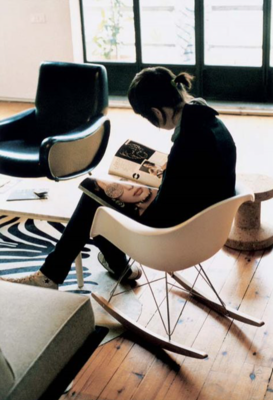 Vitra schommelstoel Eames RAR Armchair