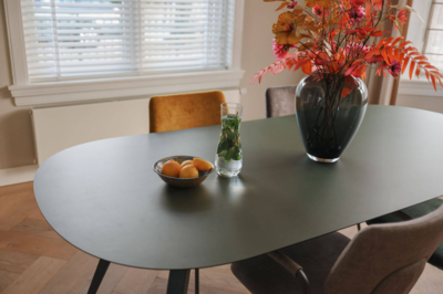 They &amp; Me eettafel Joy – plat ovaal – HPL Zucchini