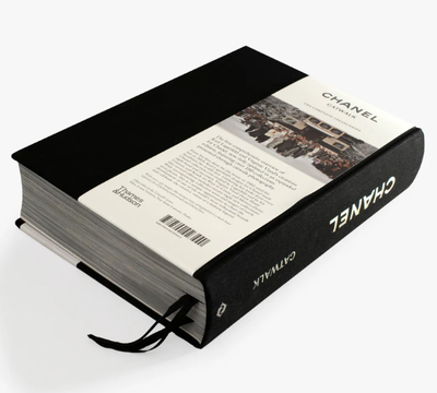 Chanel catwalk koffietafelboek