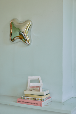 HK Sculptuur Orb wall chrome