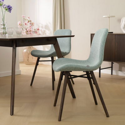 Eetkamerstoel Nena-Fé walnoot houten onderstel