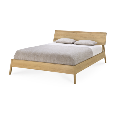 Ethnicraft bed Oak Air 180x210 cm
