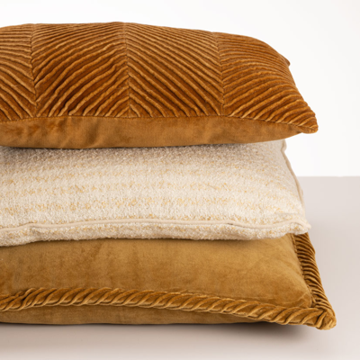 Sierkussen Tucked allover 