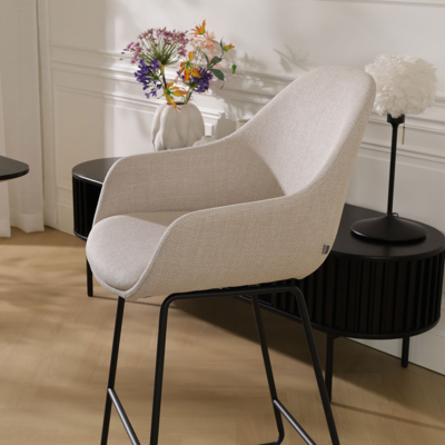 Barkruk Nino-Mae zwart onderstel - 65 cm