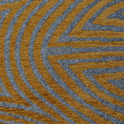 Geometrisch geel vloerkleed Tabasco met cirkels en labyrinten in goudgeel