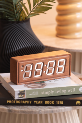 Wekker Solid Wood Engraved