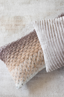 Kussen grof rib zand 57x36cm